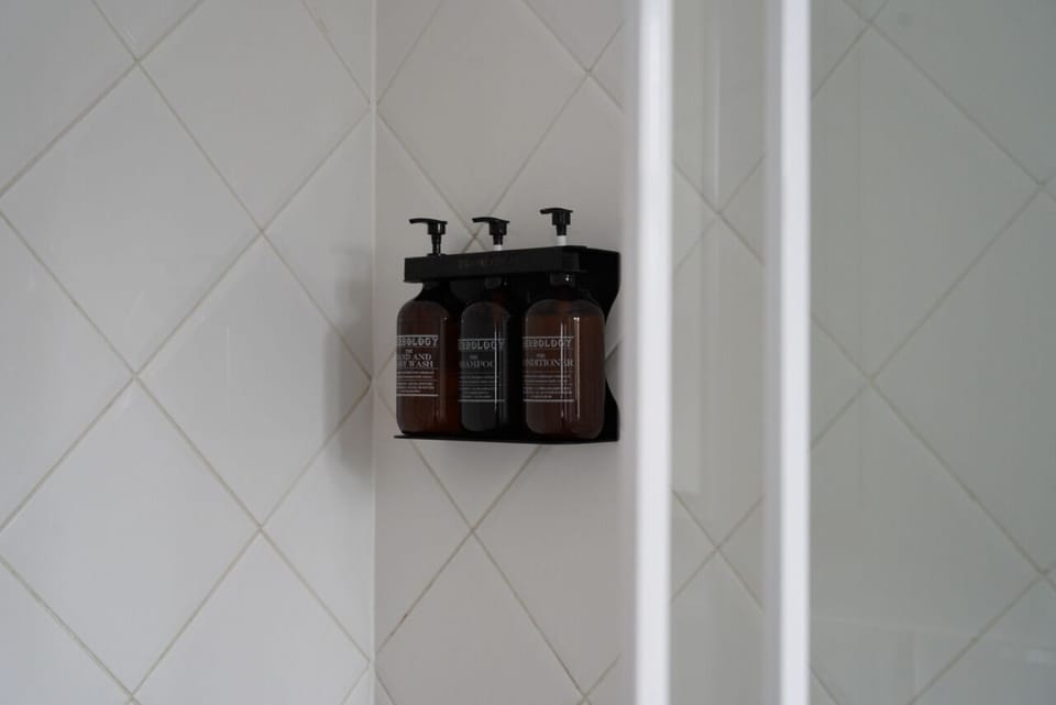 Free toiletries, towels
