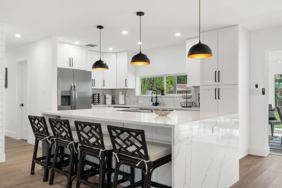 Step into the future of food. This kitchen counter is an invitation to embrace innovation and redefine mealtime.