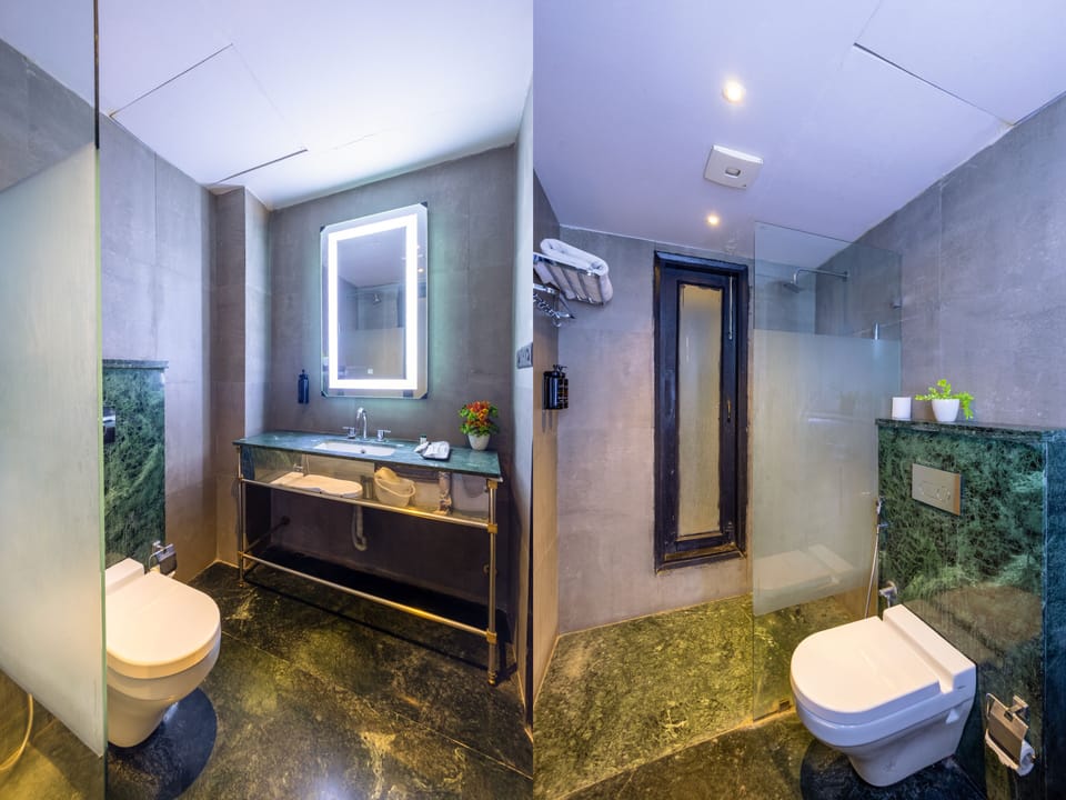 Suite Room | Bathroom | Shower, rainfall showerhead, free toiletries, soap