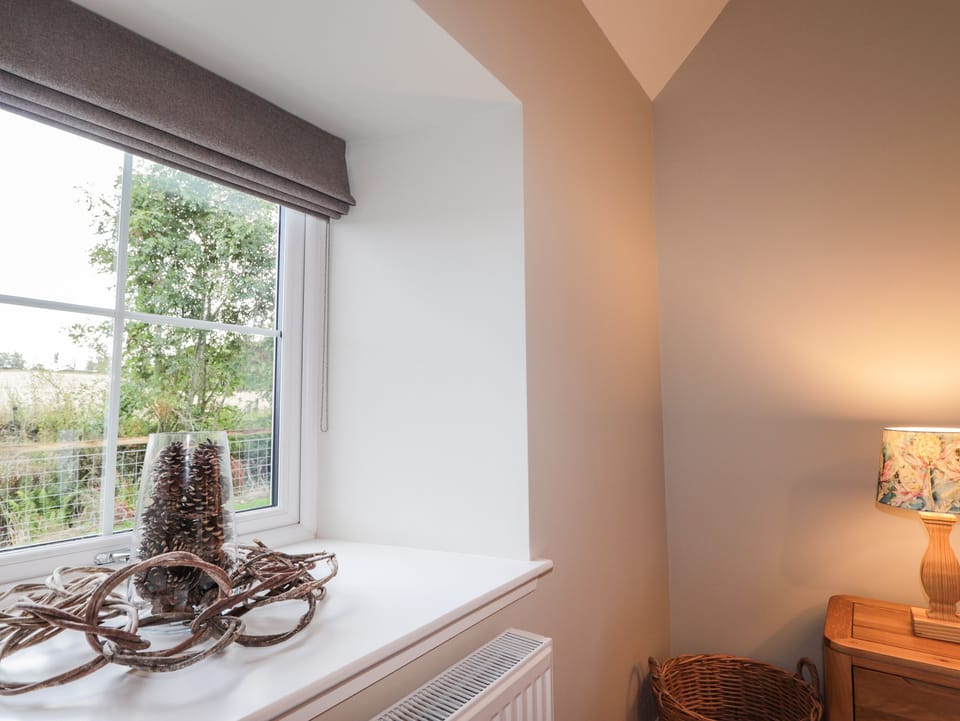2 bedrooms, individually decorated, individually furnished, free WiFi