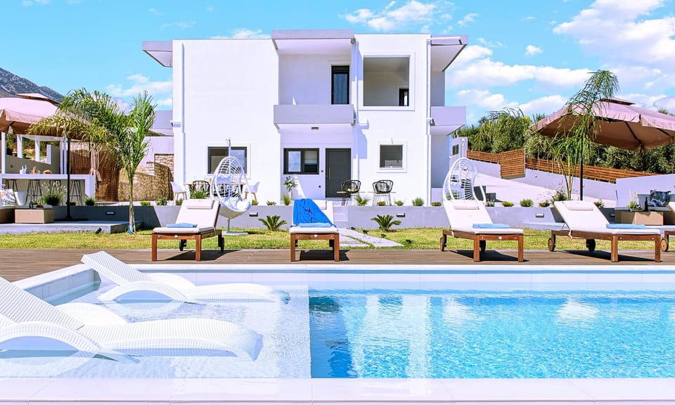 Stavento Suite | HotelPraxis Group