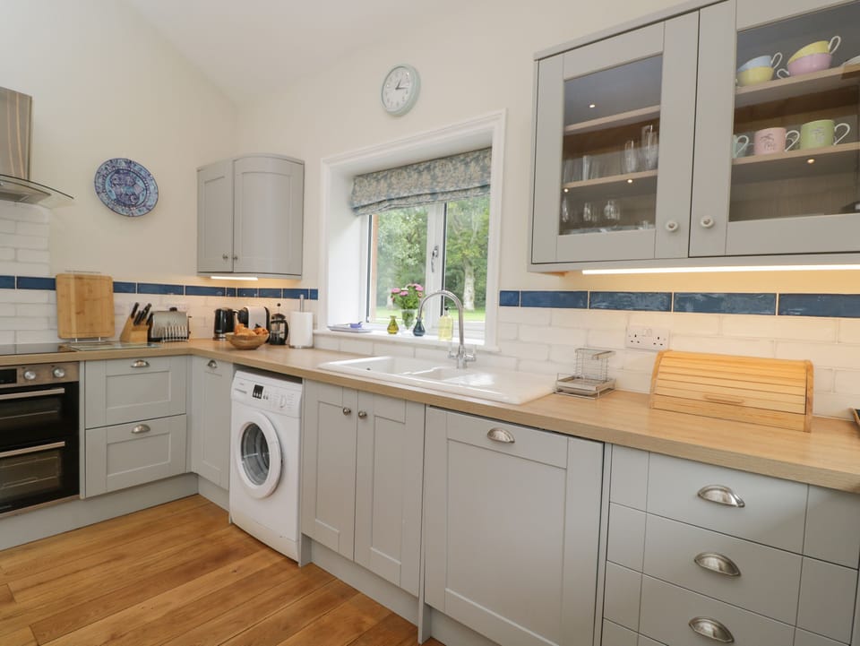 Fridge, dishwasher, electric kettle, toaster