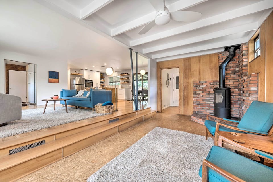 Sitting Area | Decorative Pellet Stove