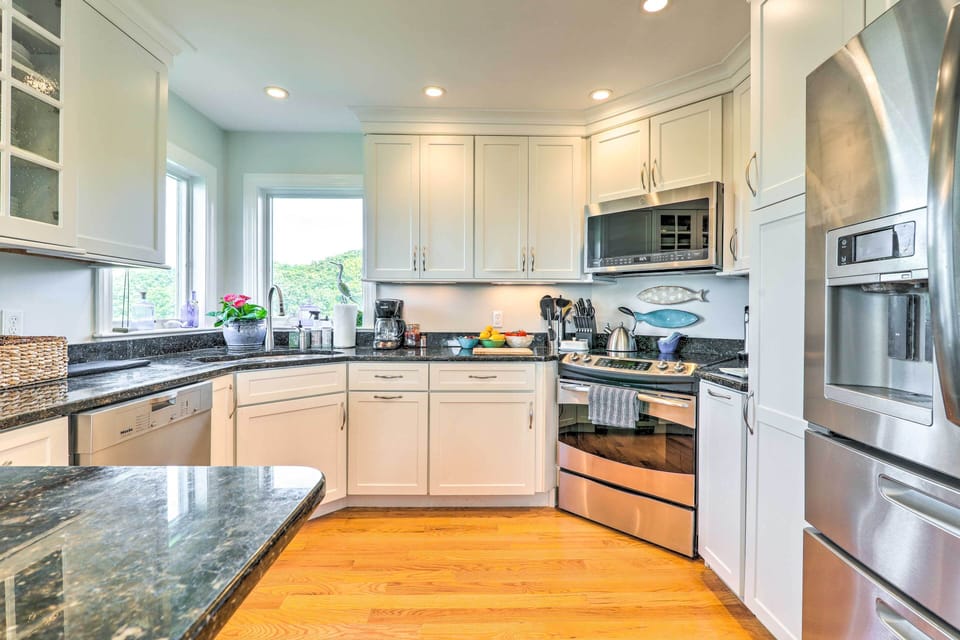Kitchen | 1st Floor | Drip Coffee Maker | Blender