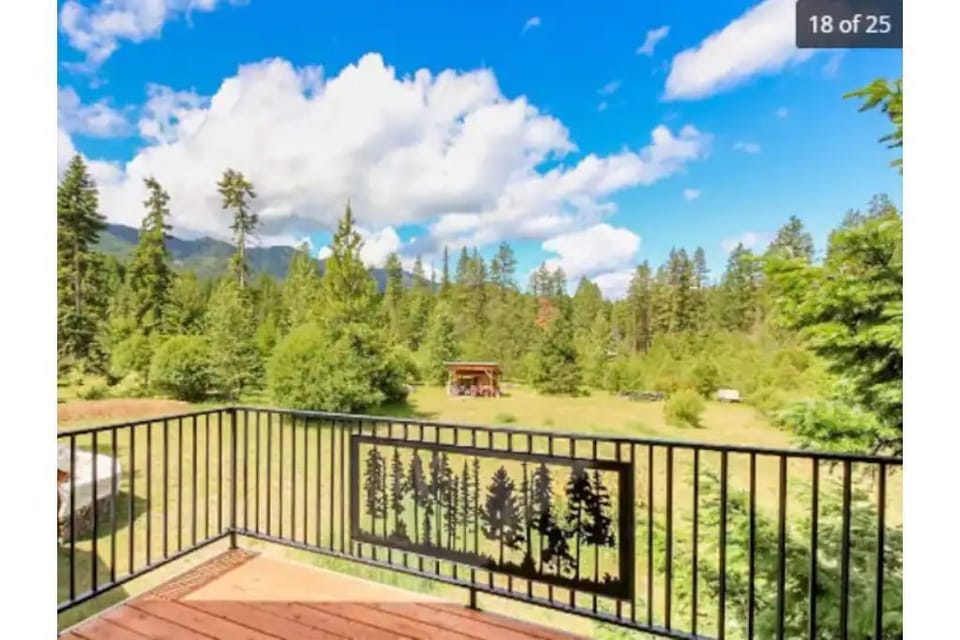 Enjoy the mountains and territorial views - watch for deer in the evenings!