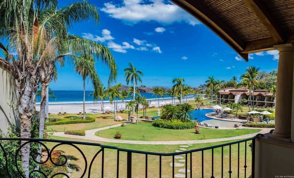 Stunning ocean view from the balcony