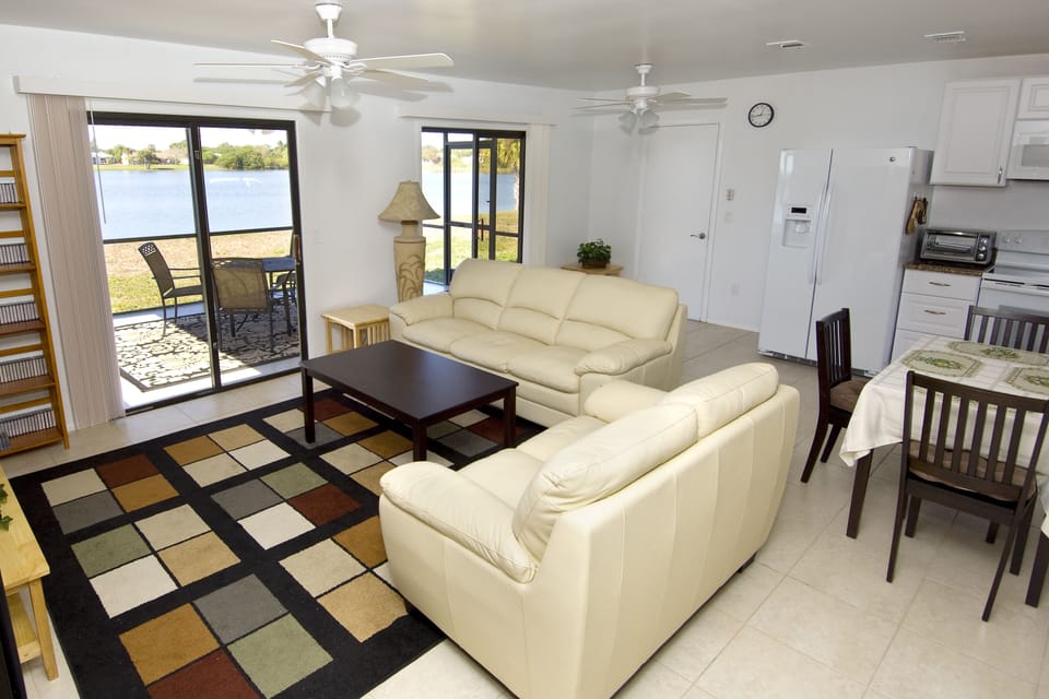 House, 2 Bedrooms, Lakeside (Vacation Home) | Living room | Flat-screen TV, DVD player