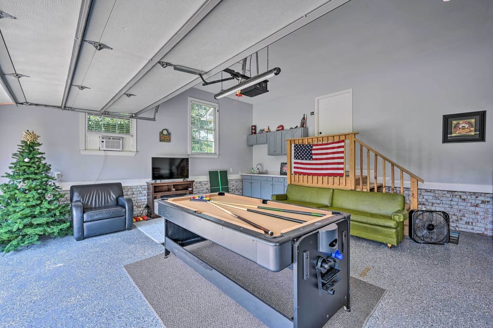 Game Room | Convertible Ping Pong/Air Hockey/Pool Table