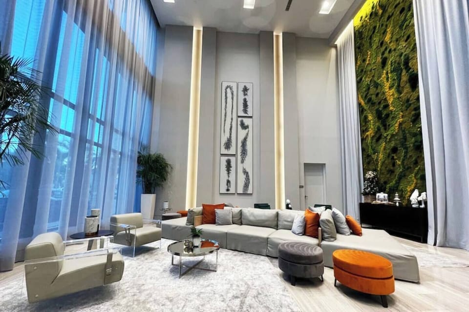 Luxurious lobby designed by global renowned architects!