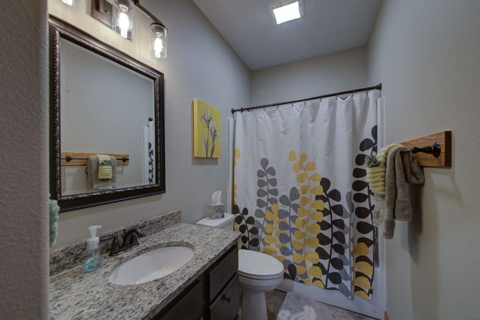 Bath Main Level