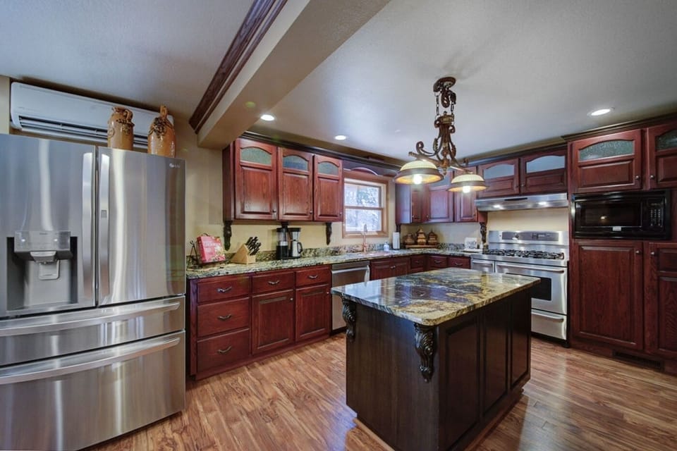 Kitchen - Main Level