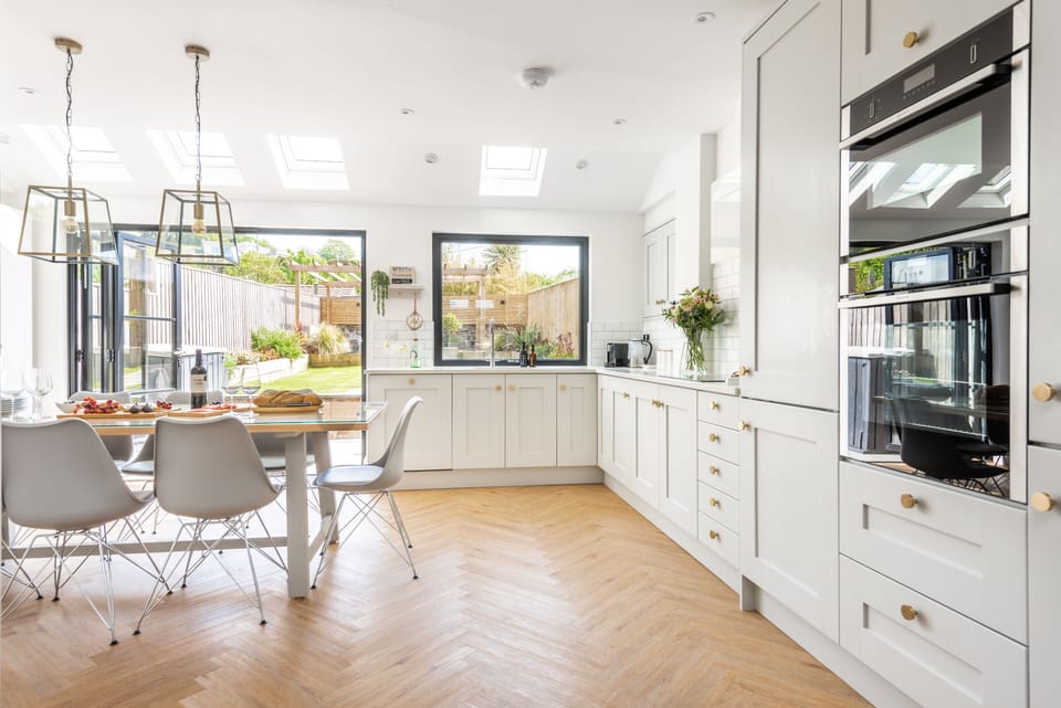Luxury House, Private Bathroom, Beach View | Shared kitchen | Highchair