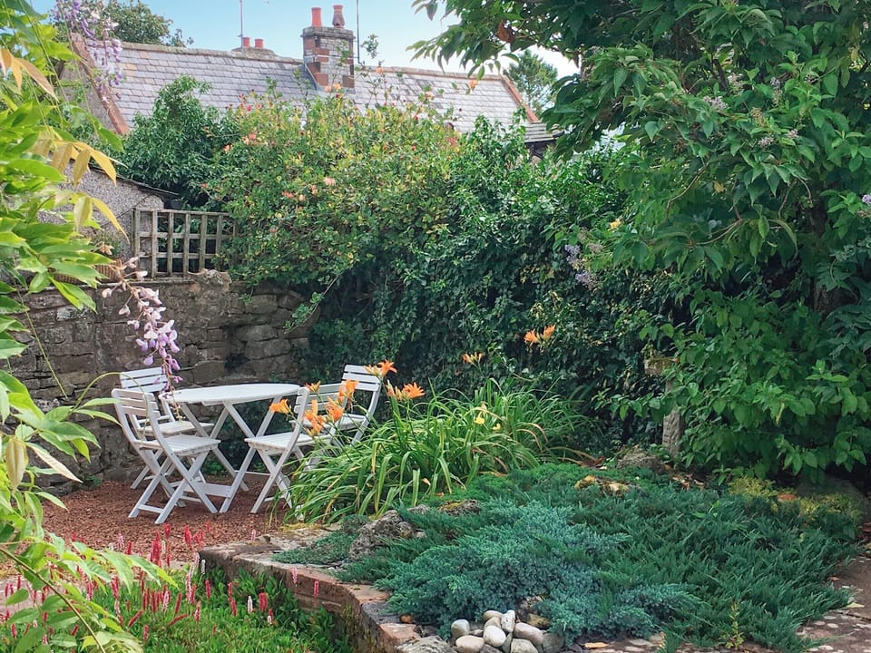 Sitting-out-area | Smithy Cottage, Stainton, near Penrith