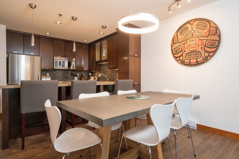Open Concept Living & Dining Area