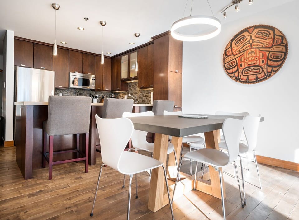 Open Concept Living & Dining Area