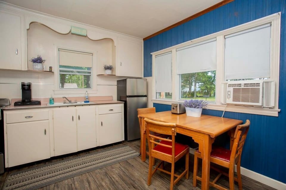 Kitchen & Dinning Space