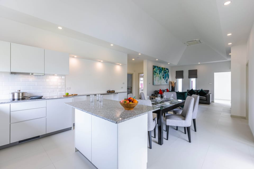 Deluxe Villa | Private kitchen