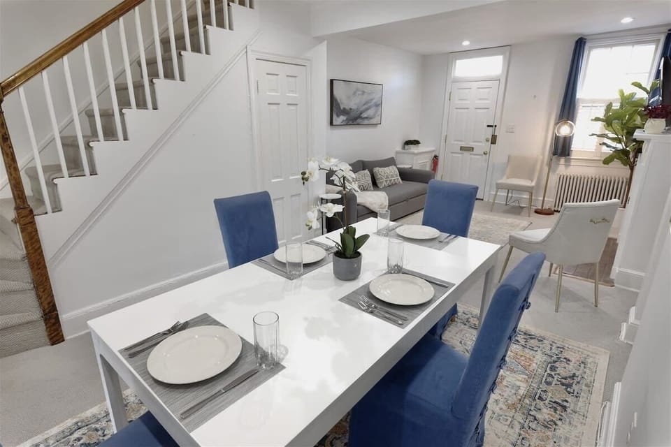 Dining seating doubles as a laptop friendly workspace 