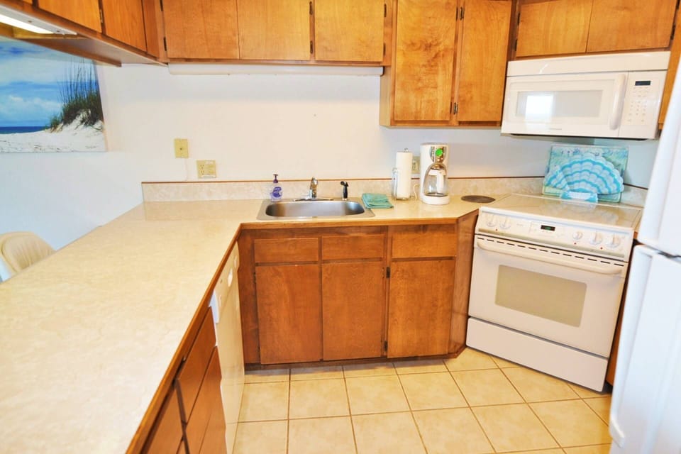SH - Kitchen