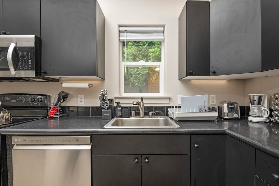 "All the comforts. Property Management was very communicative. Simple check-in for a home-like stay." - Pamela