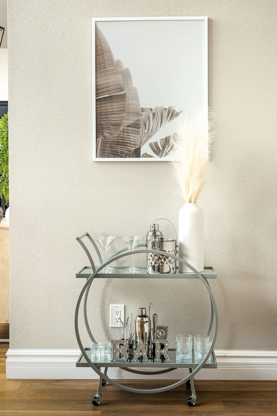 Mini bar area