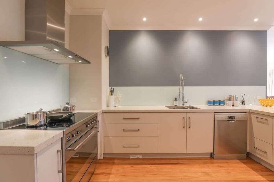 Kitchen prep space