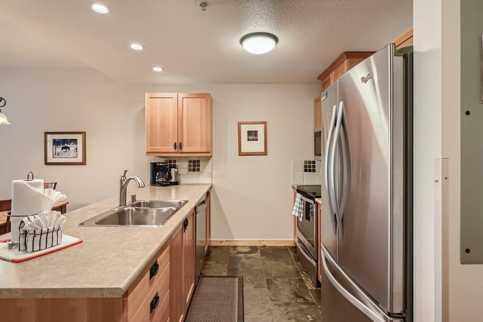 PP623B Kitchen