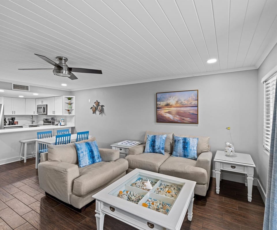 HSRC 109 Living Area