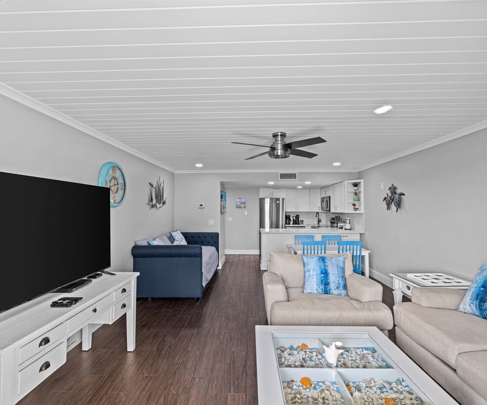 HSRC 109 Living Area