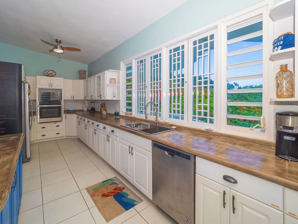 Large Kitchen