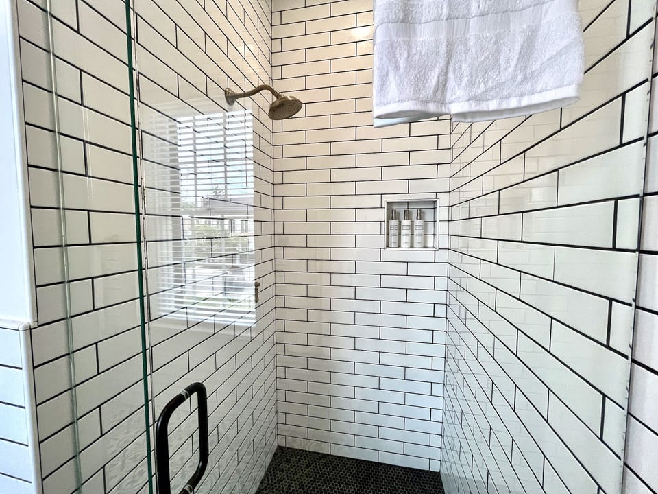 The willis james bedandbreakfast legacy room shower