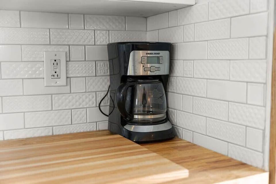 Drip coffee maker