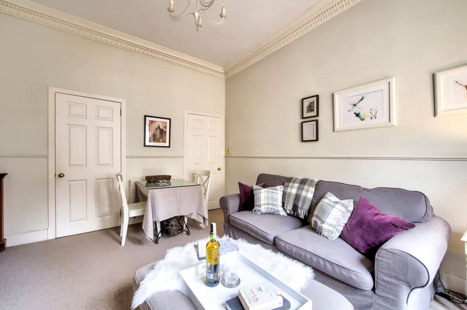 Apartment, 1 Bedroom | In-room dining