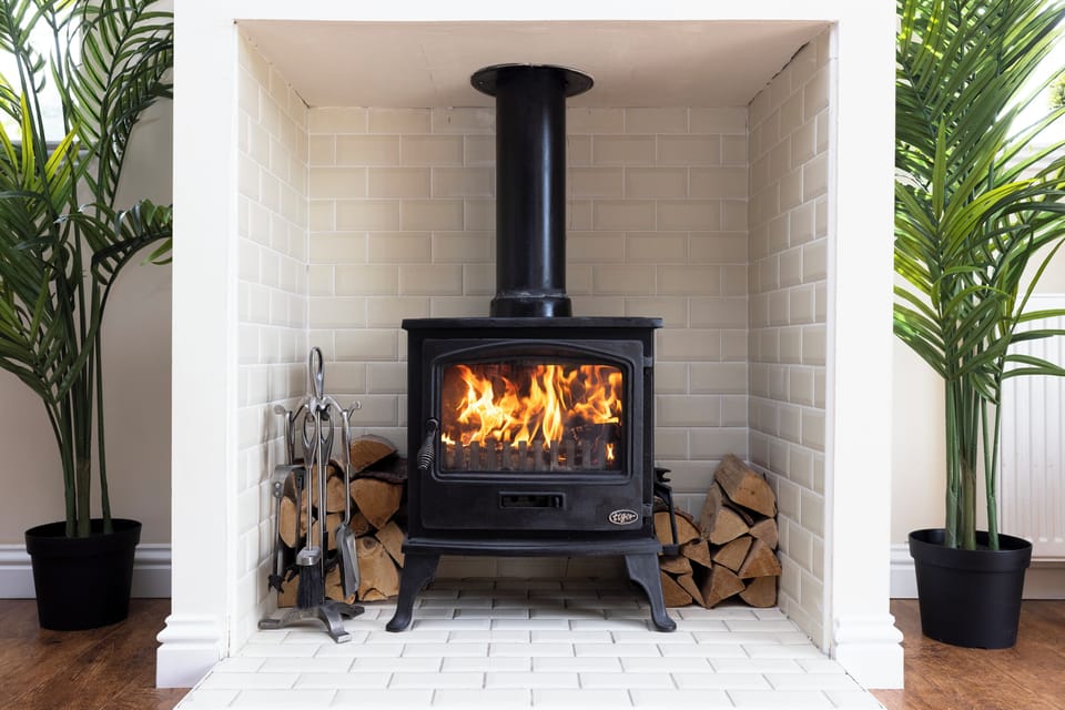 JOIVY Greenknowes Cottage W/ Hot Tub & Fireplace House in Scotland