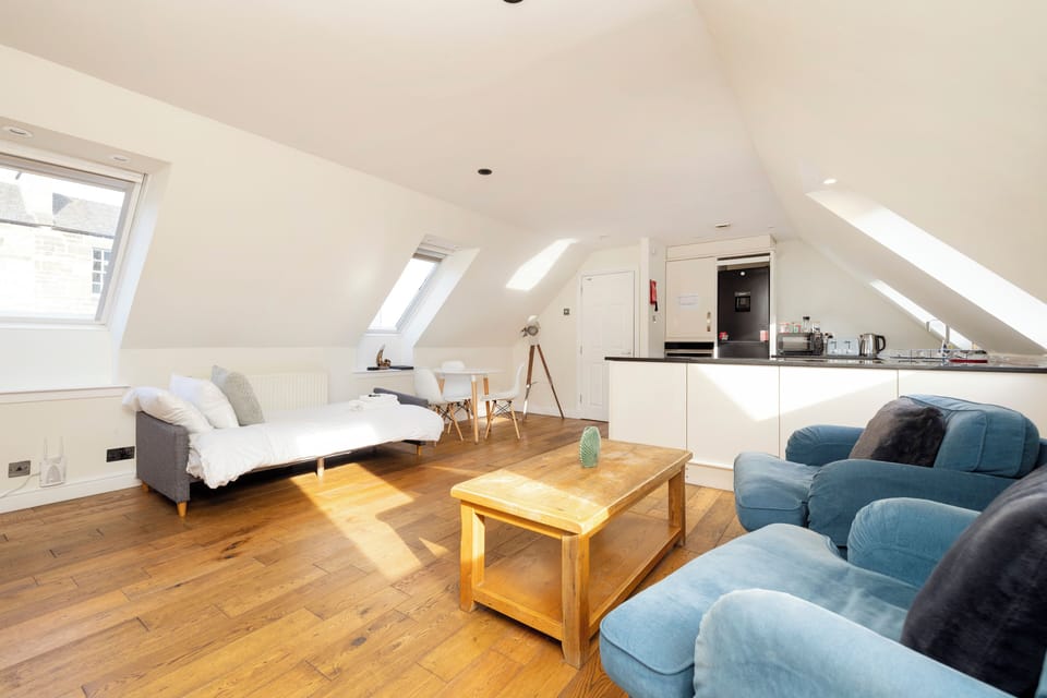 Apartment, 1 Bedroom | 1 bedroom, iron/ironing board, free WiFi, bed sheets