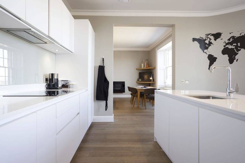 Apartment, 2 Bedrooms | Private kitchen | Fridge, microwave, oven, stovetop