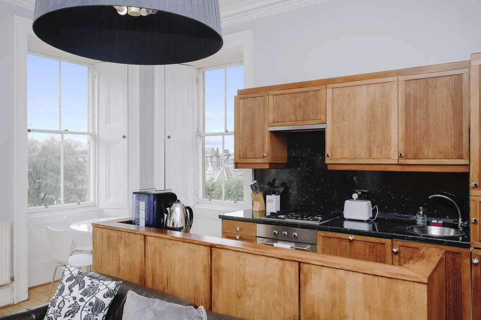 Apartment, 2 Bedrooms, City View | Private kitchen | Fridge, microwave, oven, stovetop