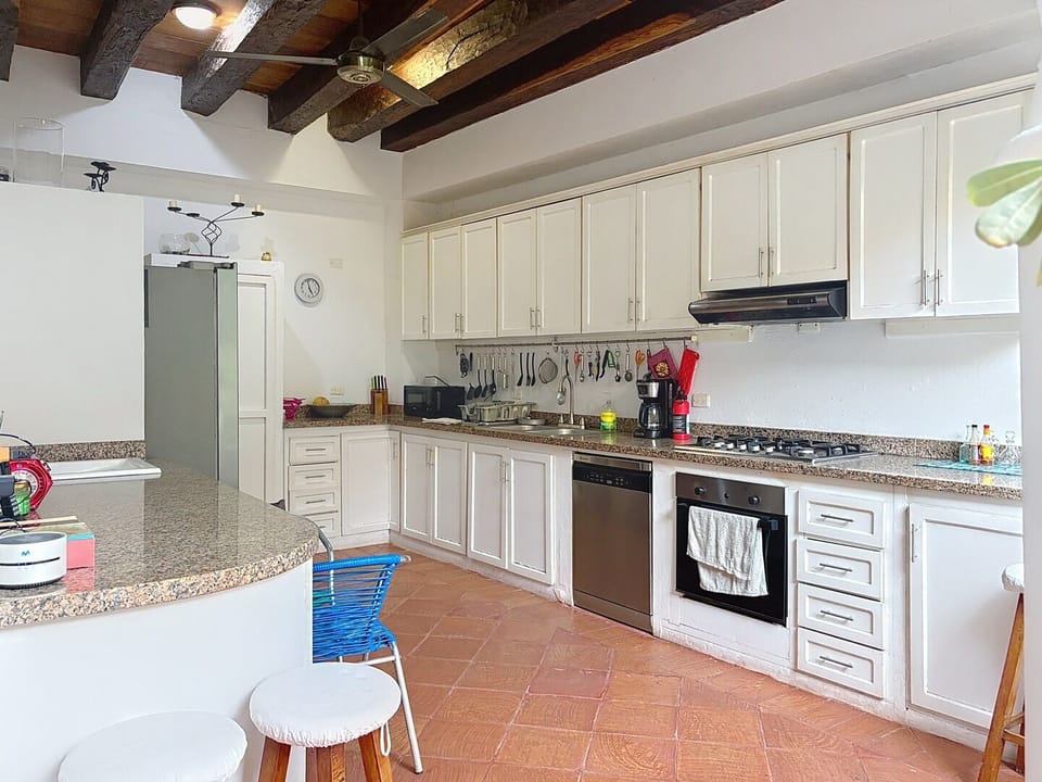 Full-size fridge, oven
