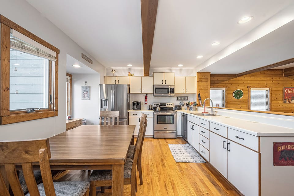 Studio (3 Bedrooms) | Property amenity