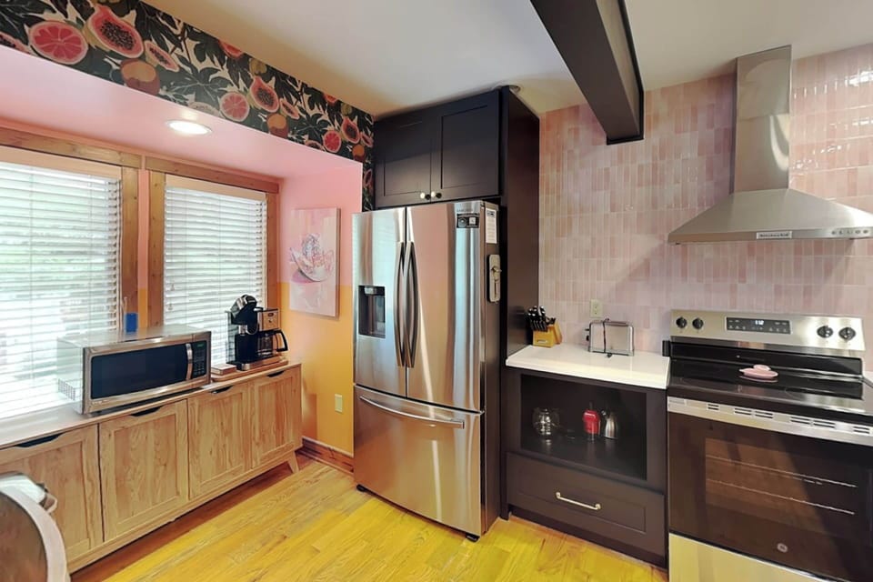 Studio (3 Bedrooms) | Property amenity