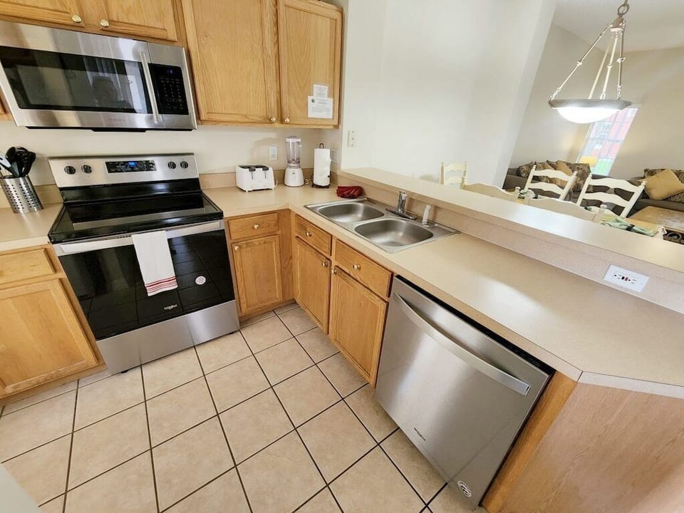 open, fully equipped kitchen