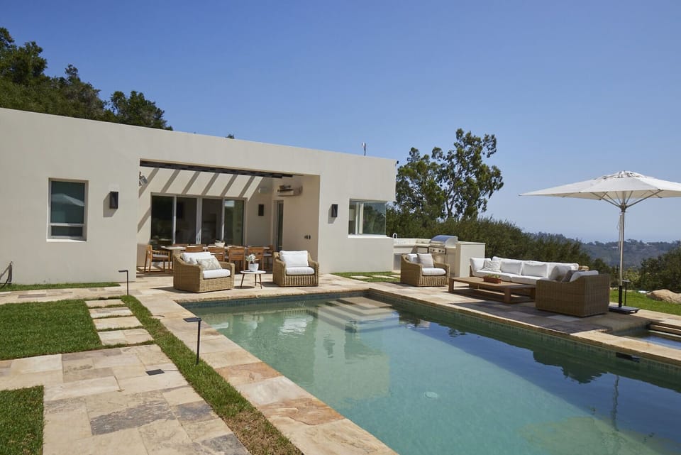 modern casita with king bed, indoor/outdoor kitchens overlooking the ocean
