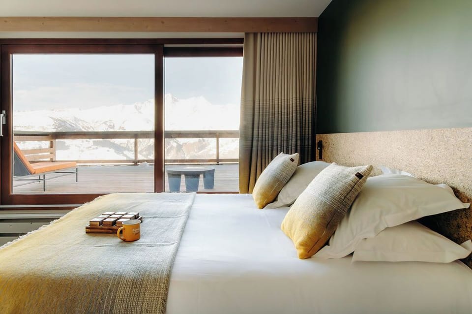 Panoramic Suite | In-room safe, desk, free WiFi, bed sheets