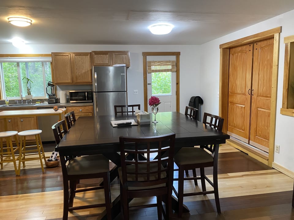 Big dinning table sits 8 guests 