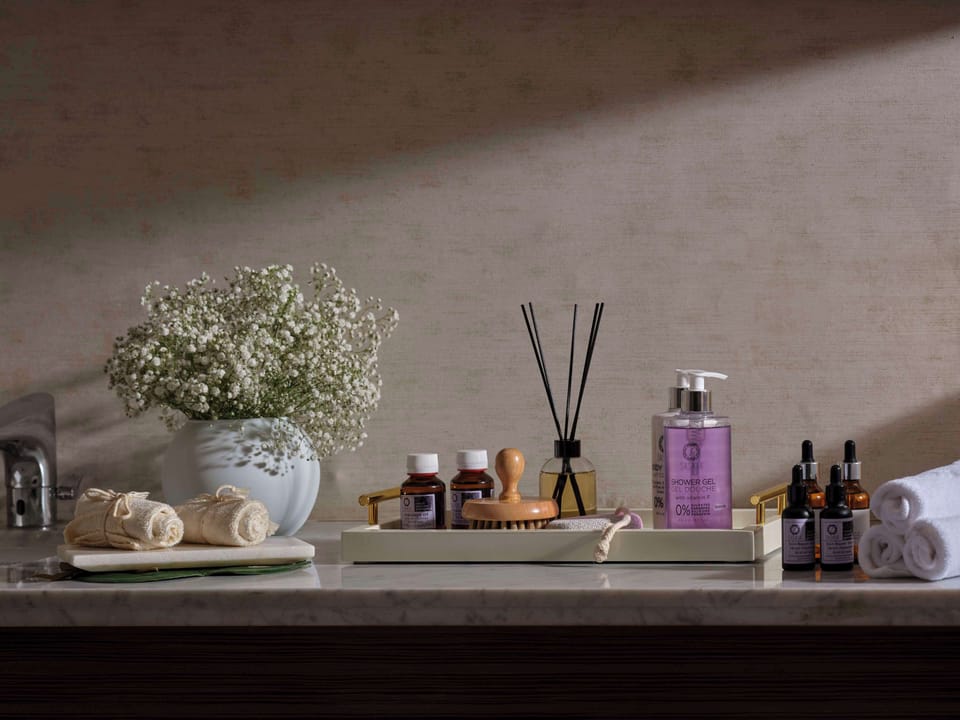 Sauna, steam room, Turkish bath, body treatments, aromatherapy
