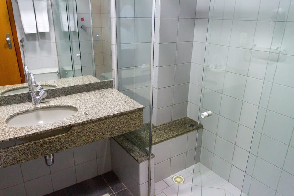 Shower, free toiletries, hair dryer, towels