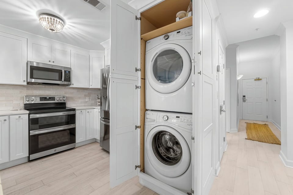 Full size laundry