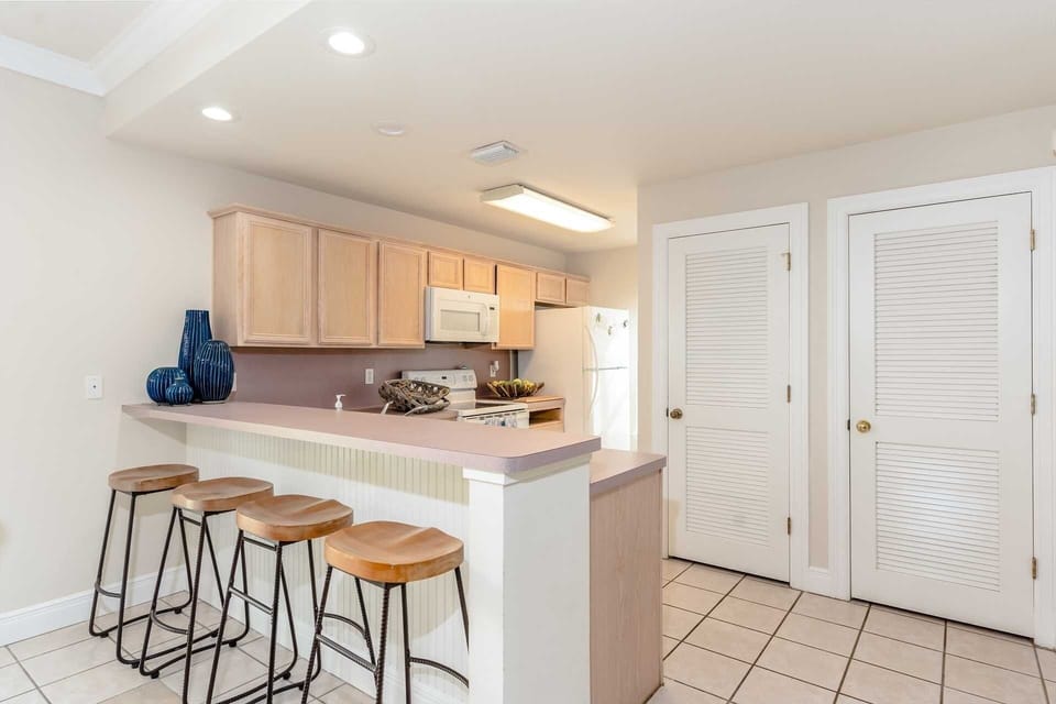 Furniture, Indoors, Kitchen Island, Room, Kitchen