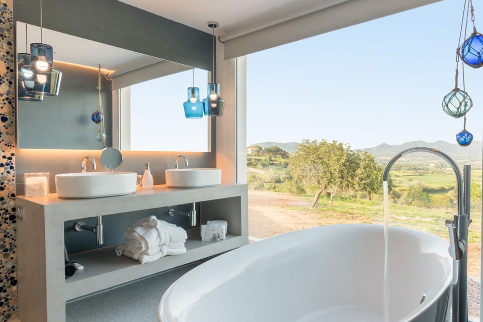 Suite, Private Pool | Minibar, in-room safe, individually decorated, individually furnished