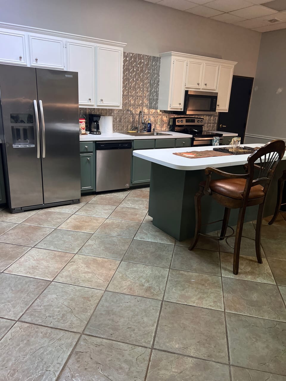 Spacious Kitchen!